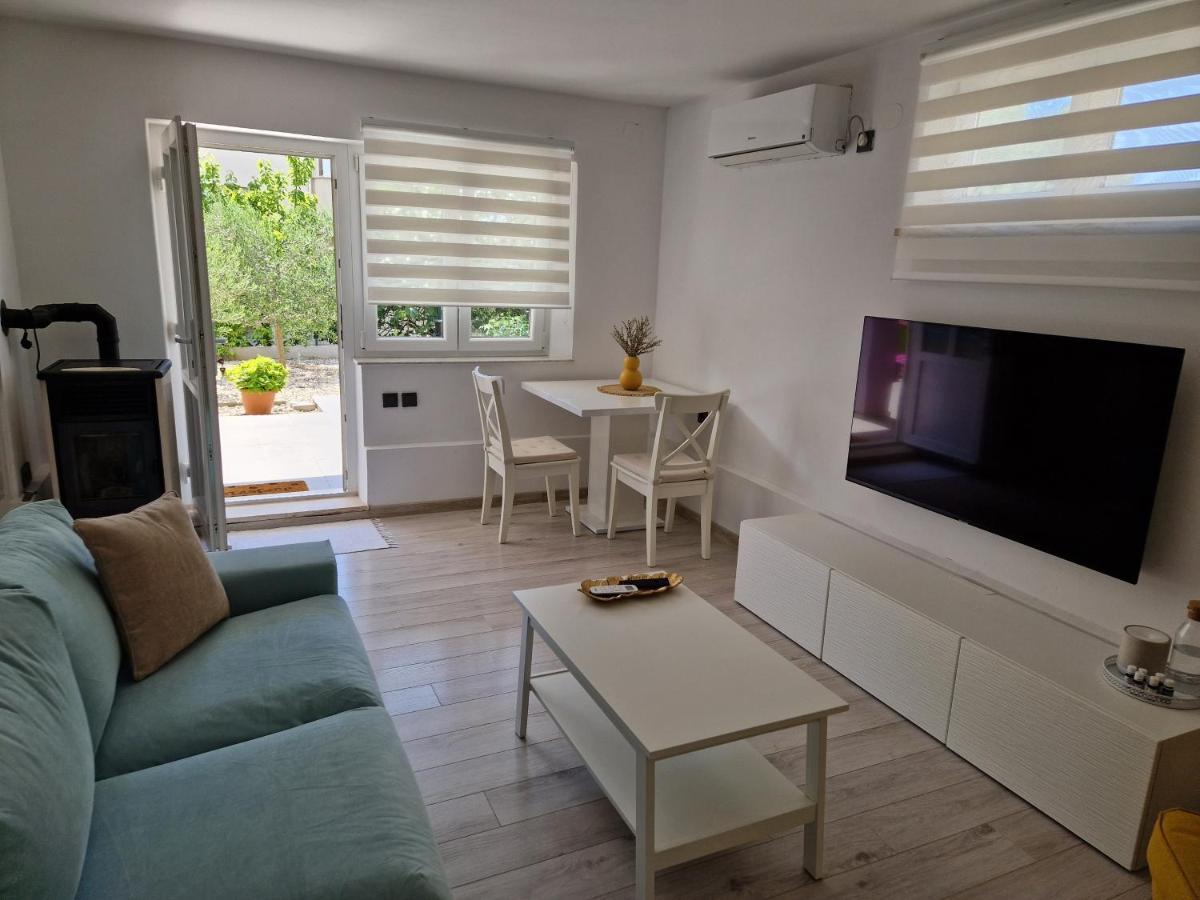Apartman Jurjevic Veglia Exterior foto